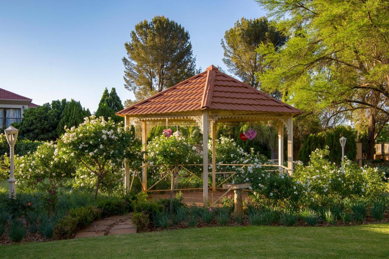 Toscana Estate Bloemfontein Bagian luar foto