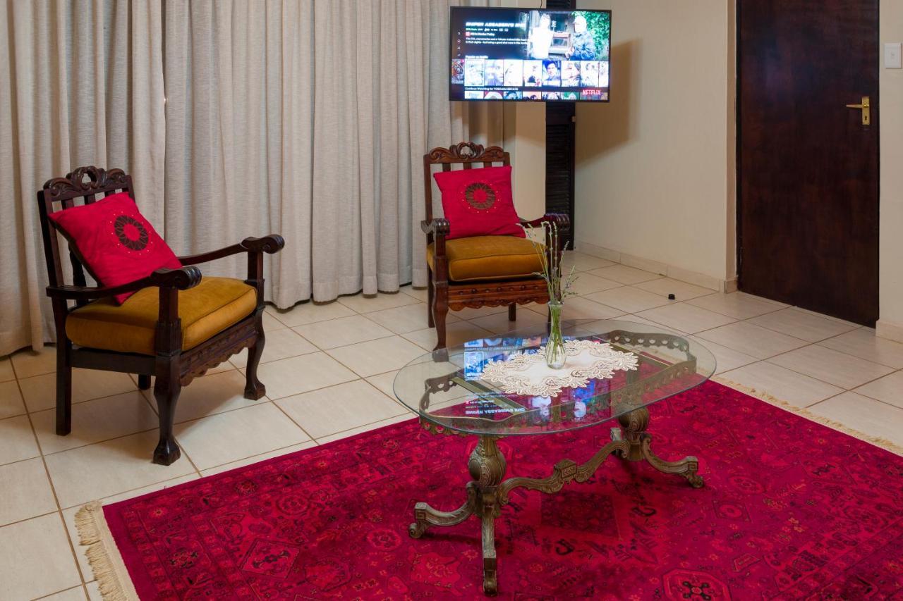 Toscana Estate Bloemfontein Bagian luar foto