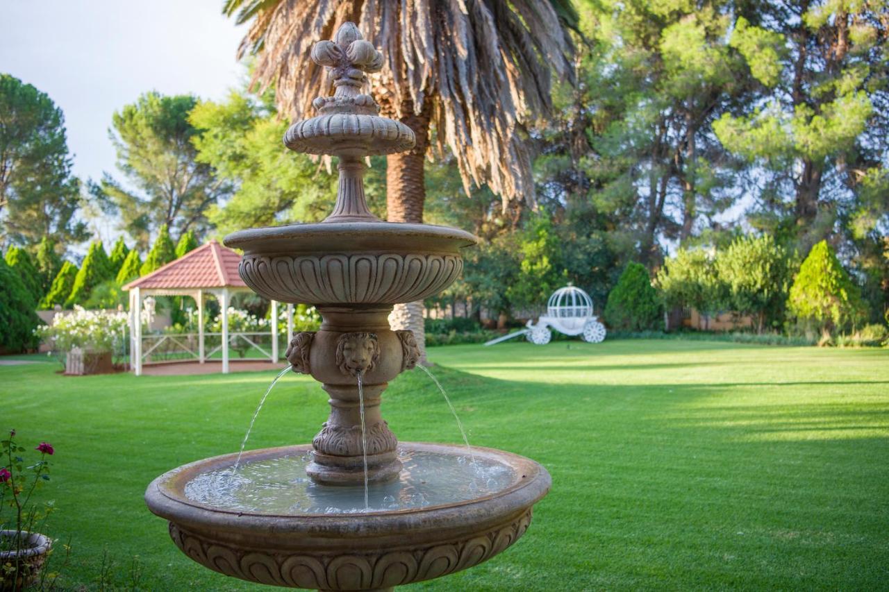Toscana Estate Bloemfontein Bagian luar foto