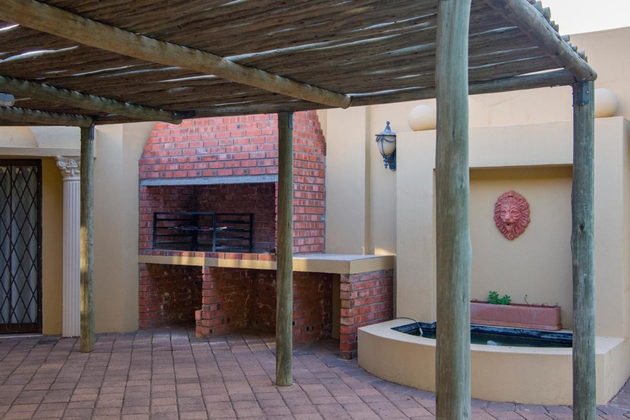 Toscana Estate Bloemfontein Bagian luar foto