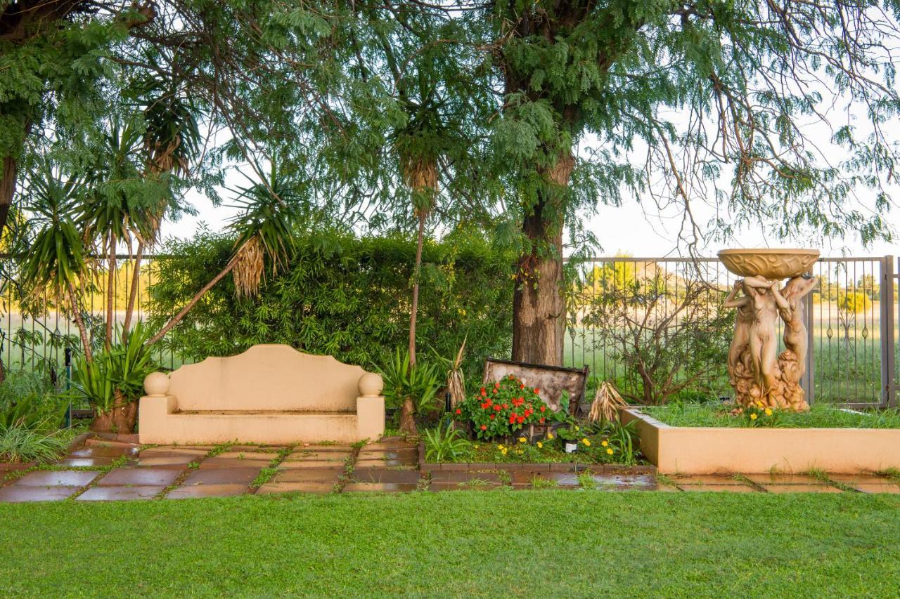 Toscana Estate Bloemfontein Bagian luar foto